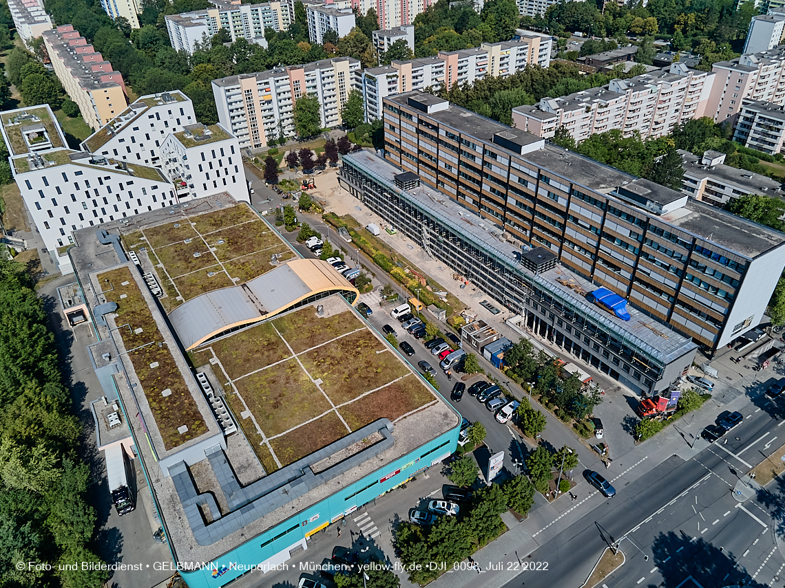 22.07.2022 - Plettzentrum und Montessori Schule in Neuperlach